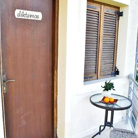 Chouzourakis Studios Keratokampos Exterior photo