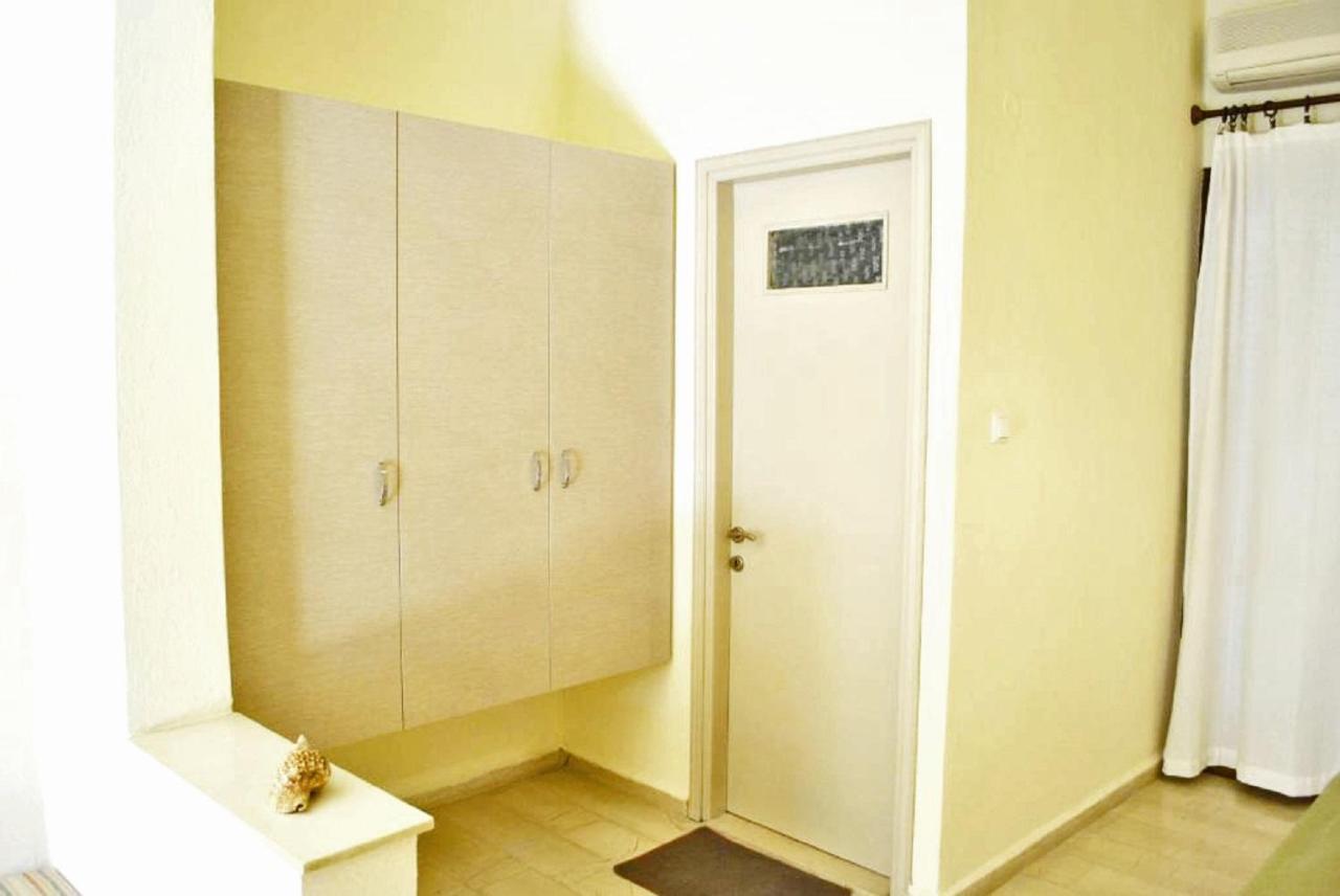 Chouzourakis Apartment Keratókambos